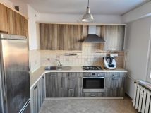 Mieszkanie 3-pokojowe Prudnik, ul. ks. Skowrońskiego. Zdjęcie 3