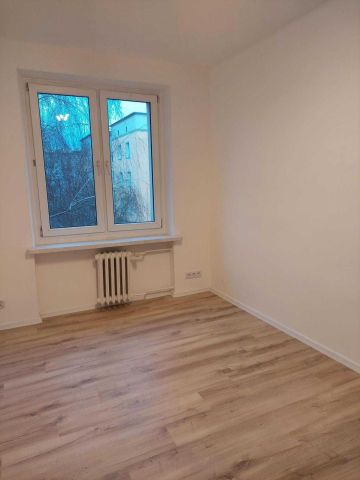 Mieszkanie 2-pokojowe Kędzierzyn-Koźle, ul. Konstantego Damrota. Zdjęcie 1