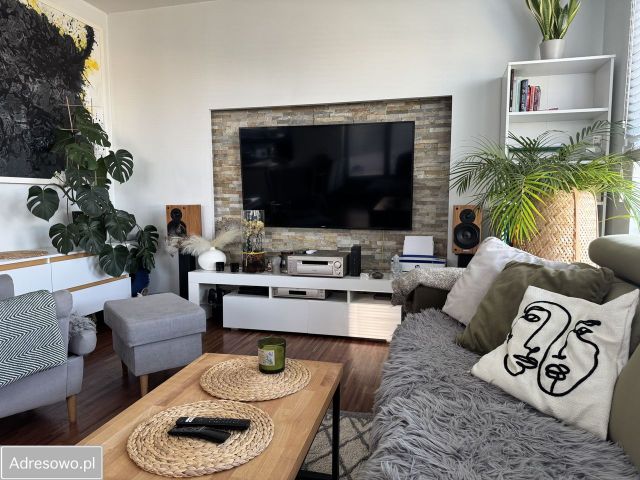 Mieszkanie 2-pokojowe Warszawa Gocław, ul. Jana Nowaka-Jeziorańskiego. Zdjęcie 1