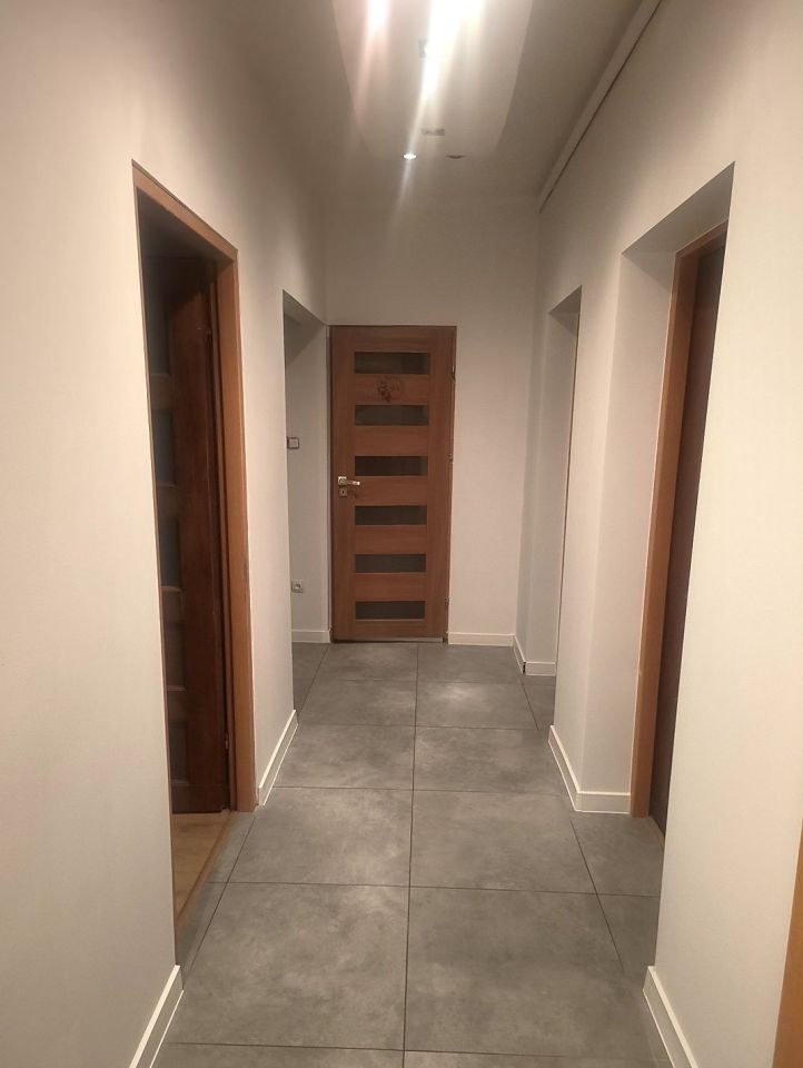 Mieszkanie 3-pokojowe Piotrków Trybunalski, ul. Władysława Broniewskiego. Zdjęcie 2