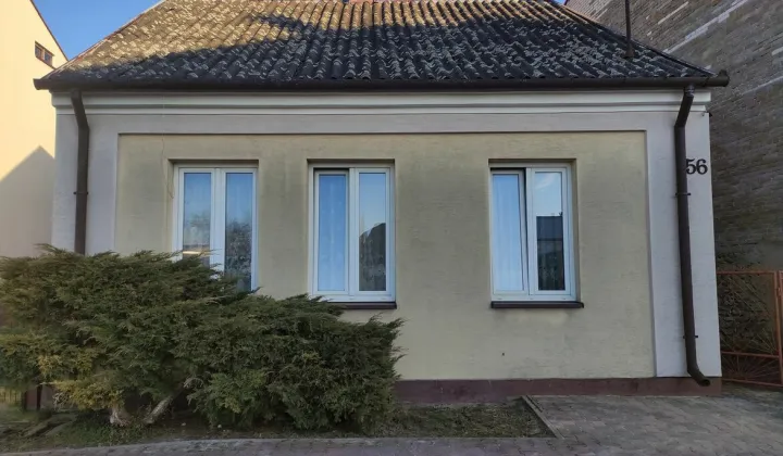 dom wolnostojący, 2 pokoje Oleśnica, ul. Staszowska