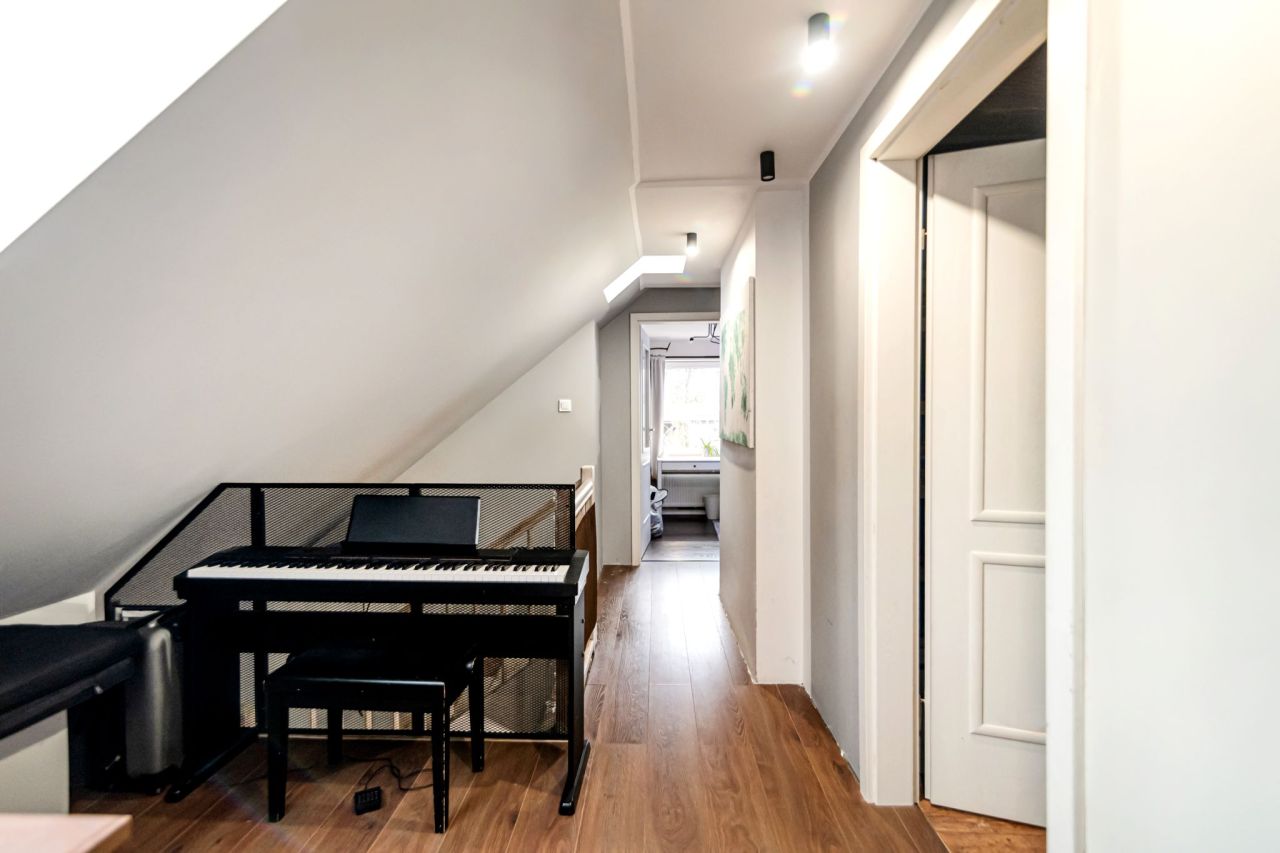 dom wolnostojący, 7 pokoi Stradów. Zdjęcie 20