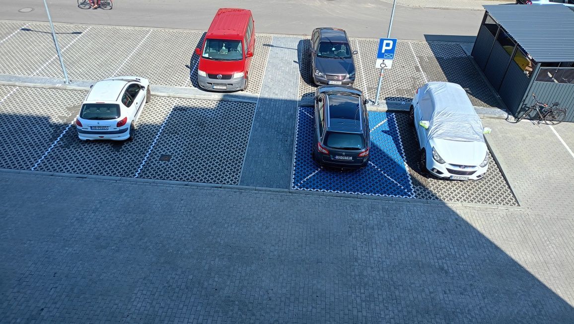 Mieszkanie 3-pokojowe Lewin Brzeski, ul. Narutowicza. Zdjęcie 2