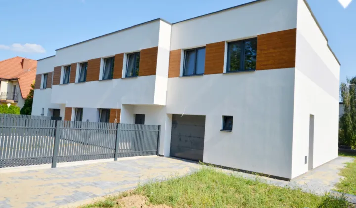 dom szeregowy, 5 pokoi Łomianki