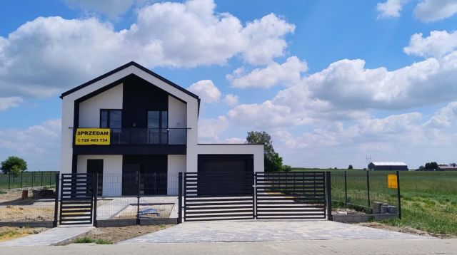 dom wolnostojący, 6 pokoi Wola Rakowa, ul. Południowa. Zdjęcie 3
