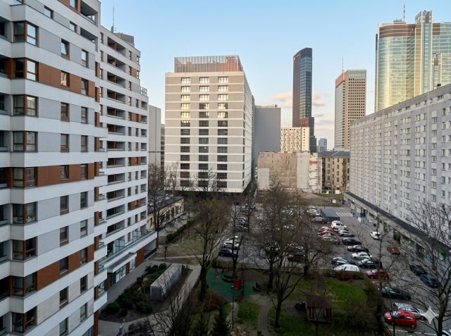 Mieszkanie 3-pokojowe Warszawa Wola, ul. Pereca. Zdjęcie 1