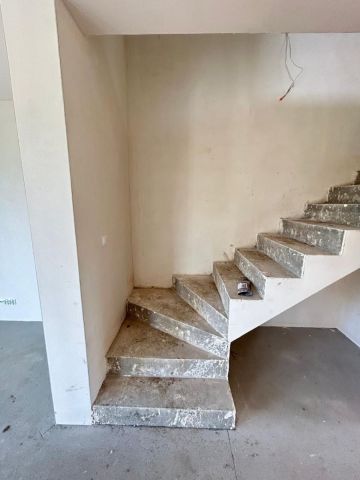 Mieszkanie 5-pokojowe Psary. Zdjęcie 7