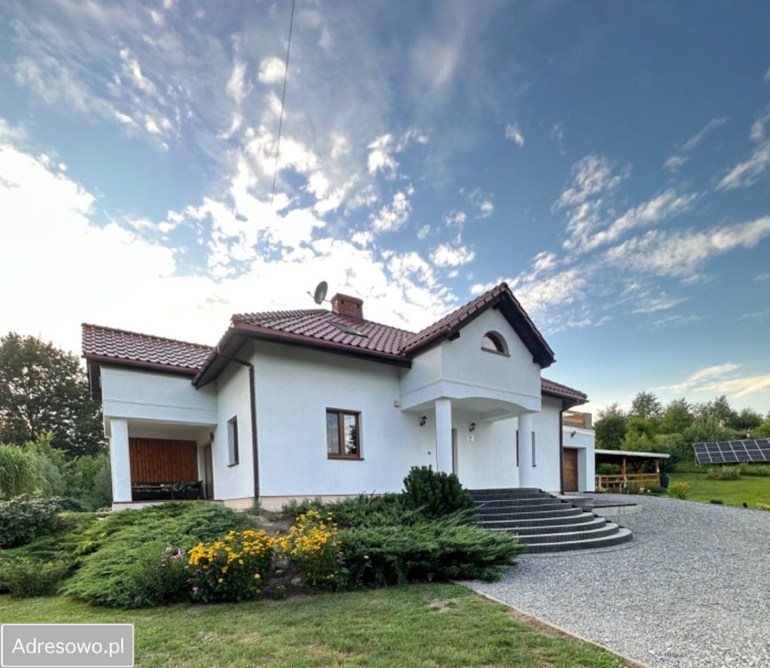 dom wolnostojący, 6 pokoi Gorzyczki