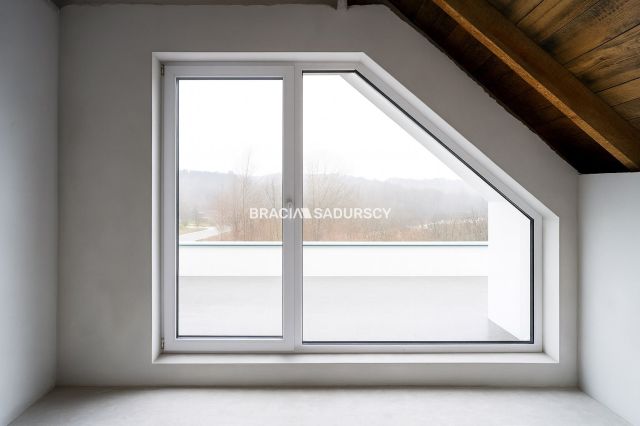 dom wolnostojący, 5 pokoi Zawada. Zdjęcie 8