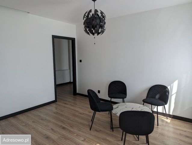 Mieszkanie 3-pokojowe Czarny Bór, ul. Kamiennogórska. Zdjęcie 1