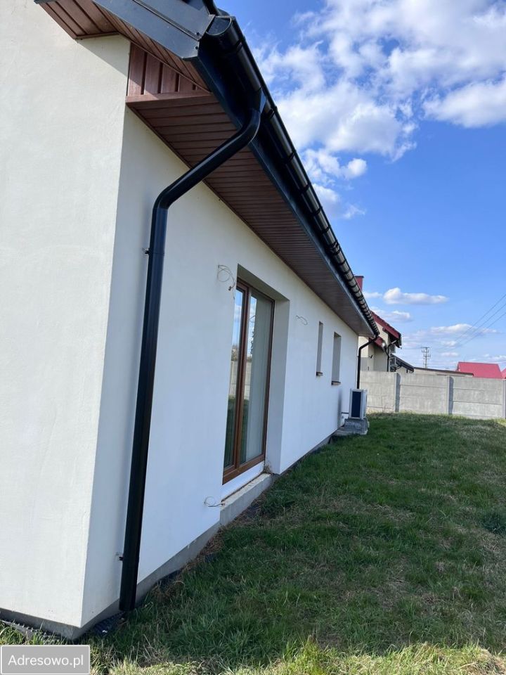 dom wolnostojący, 2 pokoje Bądki. Zdjęcie 15
