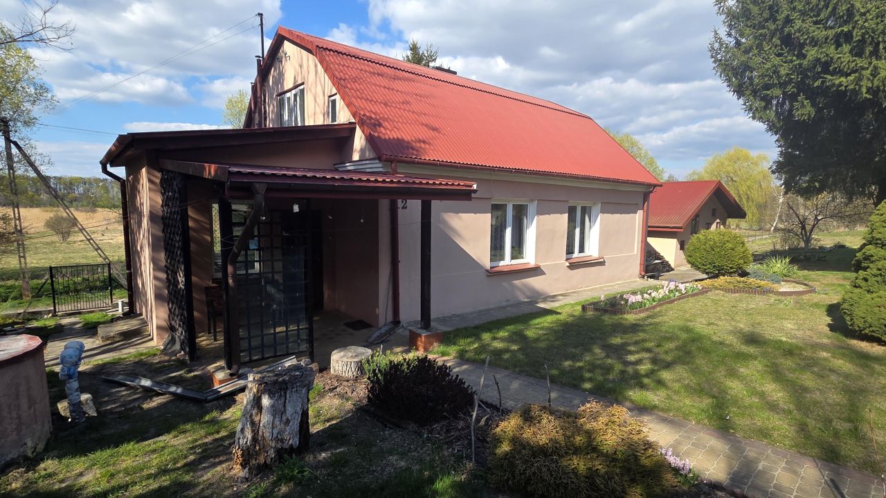 dom wolnostojący, 3 pokoje Izbica, ul. Leśna. Zdjęcie 1