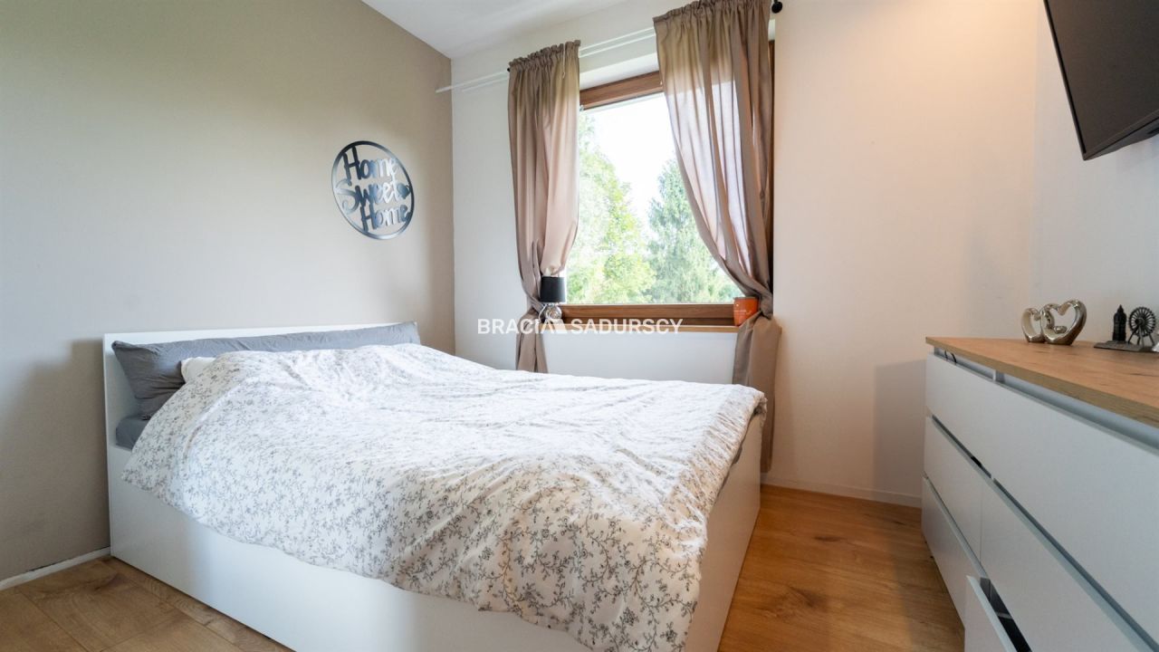 dom wolnostojący, 5 pokoi Marcyporęba, ul. Spacerowa. Zdjęcie 23