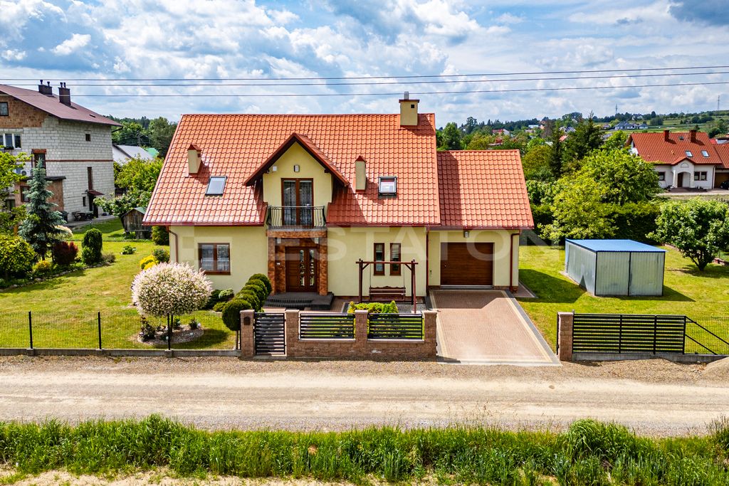 dom wolnostojący, 5 pokoi Dynów, ul. 1 Maja. Zdjęcie 3