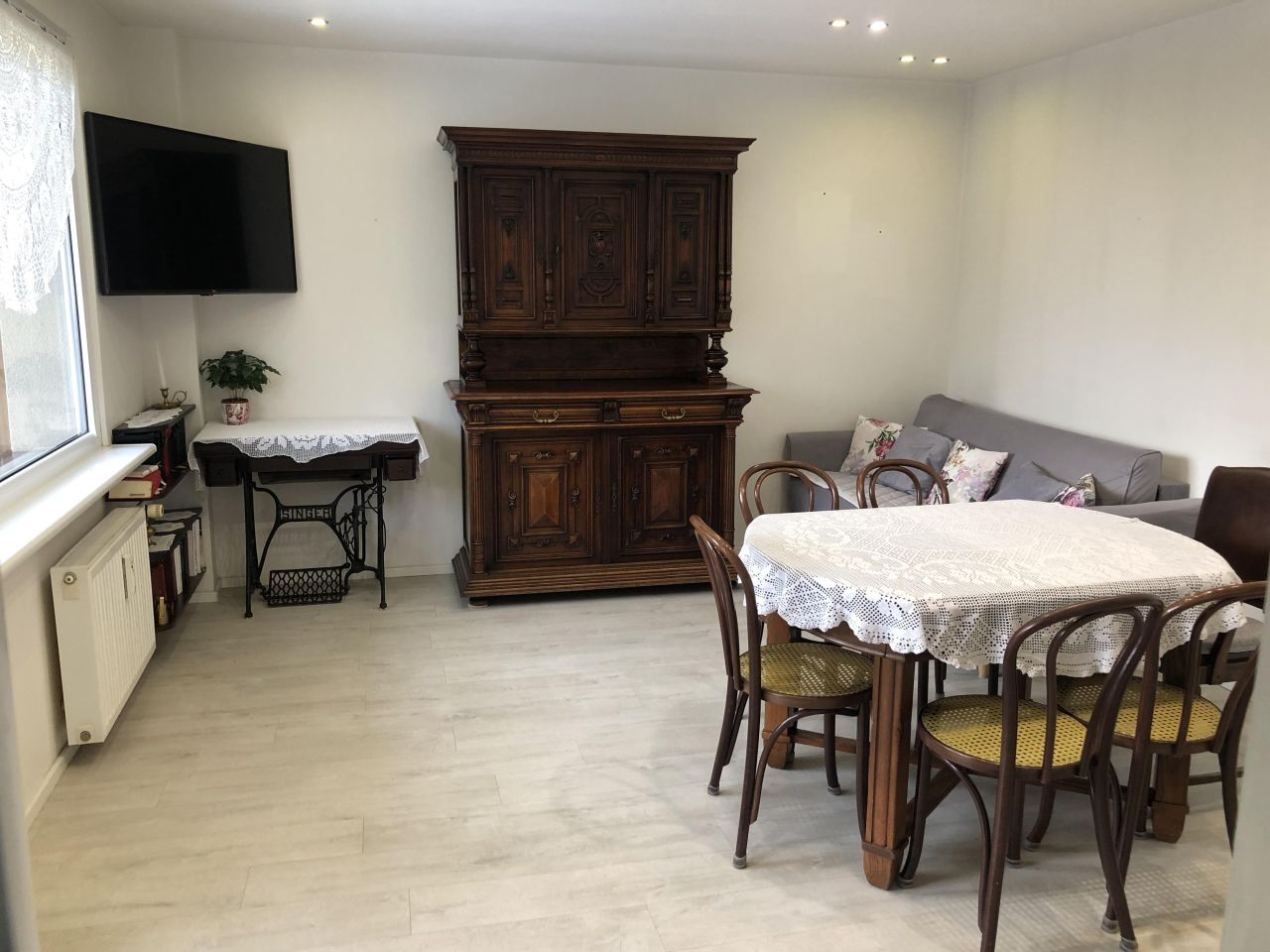 Mieszkanie 4-pokojowe Bielsko-Biała Złote Łany, ul. Juliana Tuwima. Zdjęcie 4