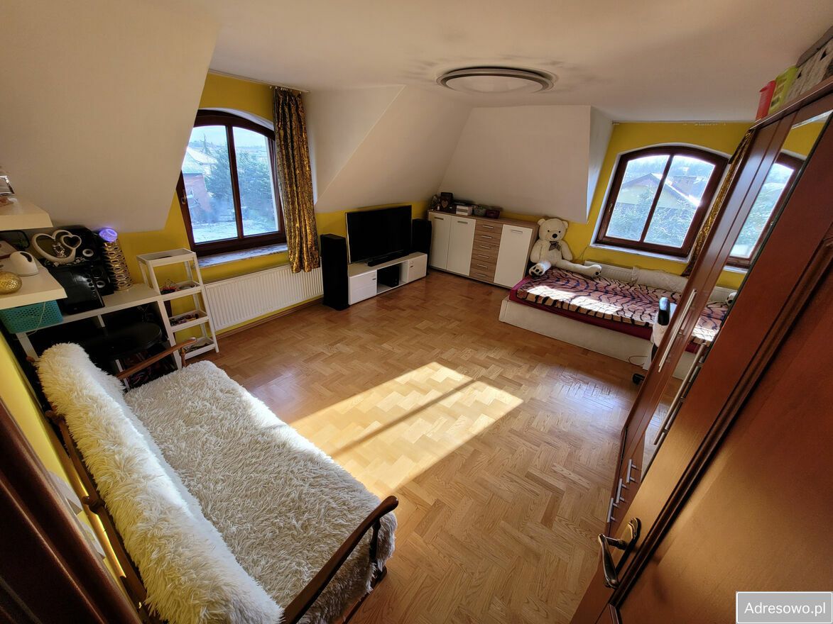 dom wolnostojący, 5 pokoi Nasutów. Zdjęcie 1