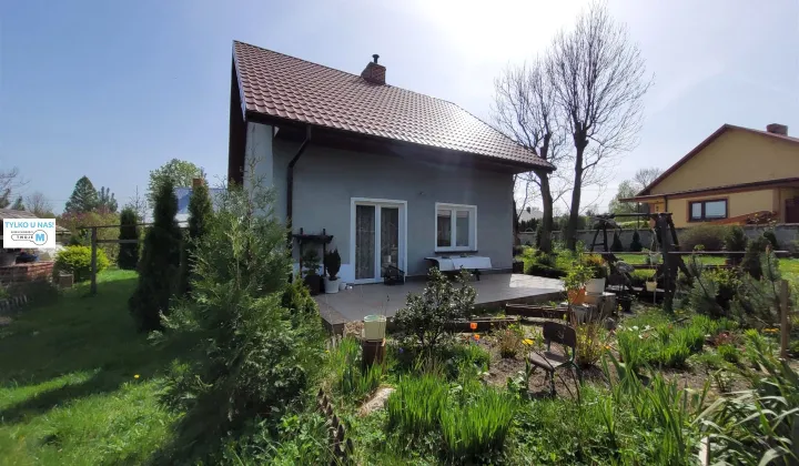 dom wolnostojący, 4 pokoje Jędrzejów