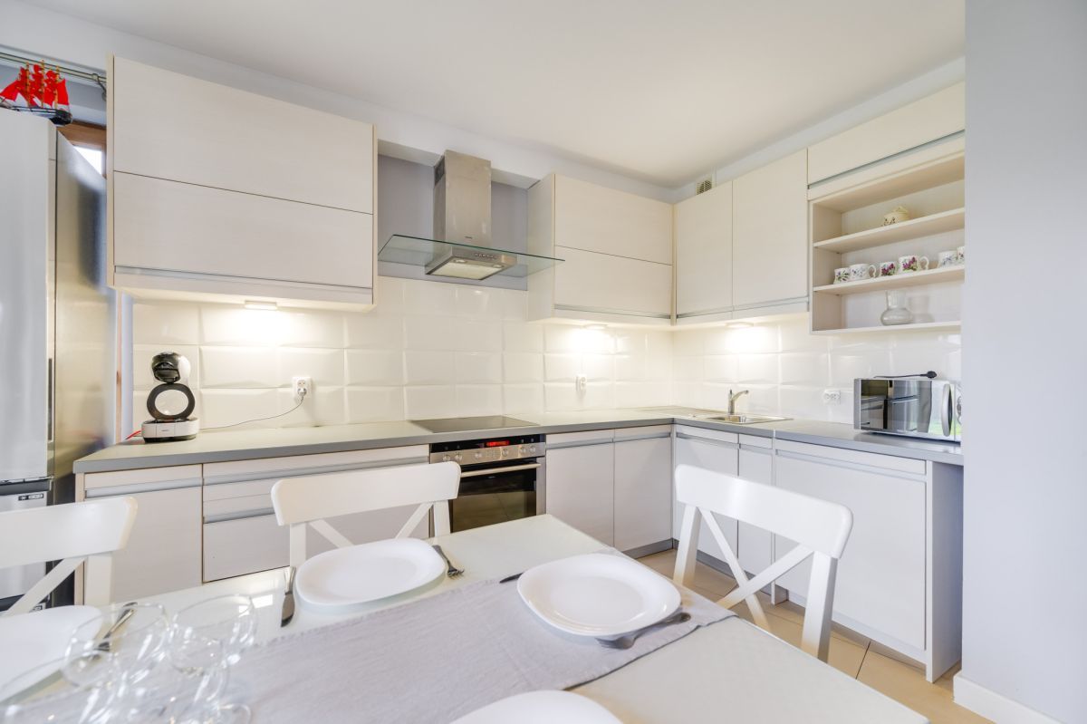 Mieszkanie 3-pokojowe Jastrzębia Góra, ul. Klifowa. Zdjęcie 3