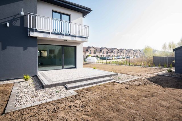 bliźniak, 5 pokoi Banino, ul. Saturna. Zdjęcie 3