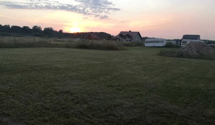 Działka budowlana Jezierzany