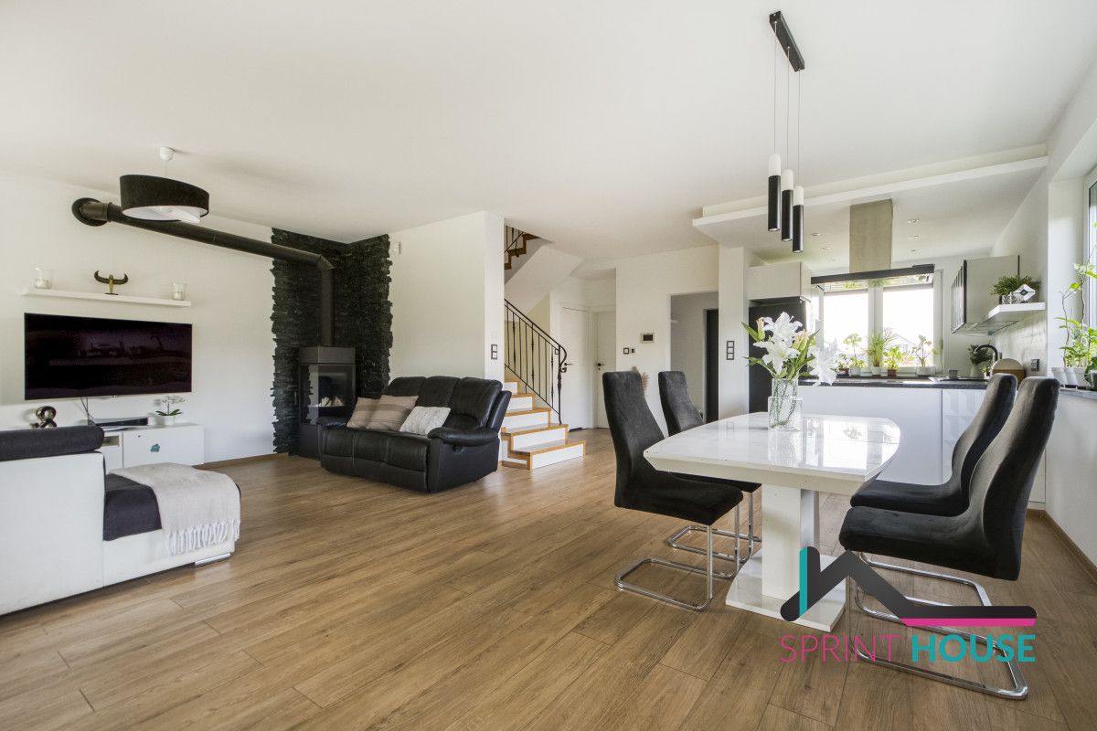 Mieszkanie 6-pokojowe Głosków, ul. Pustułki. Zdjęcie 7