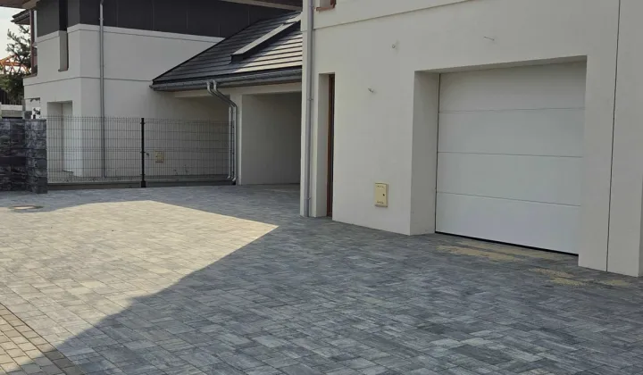 bliźniak Stanisławów Pierwszy, ul. Promykowa