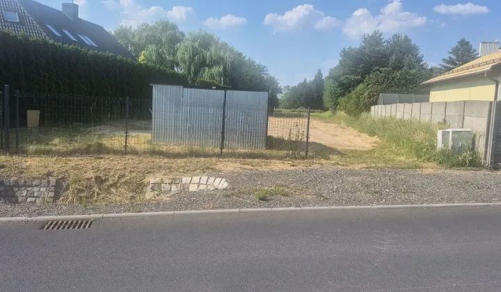 Działka budowlana Bobrowniki