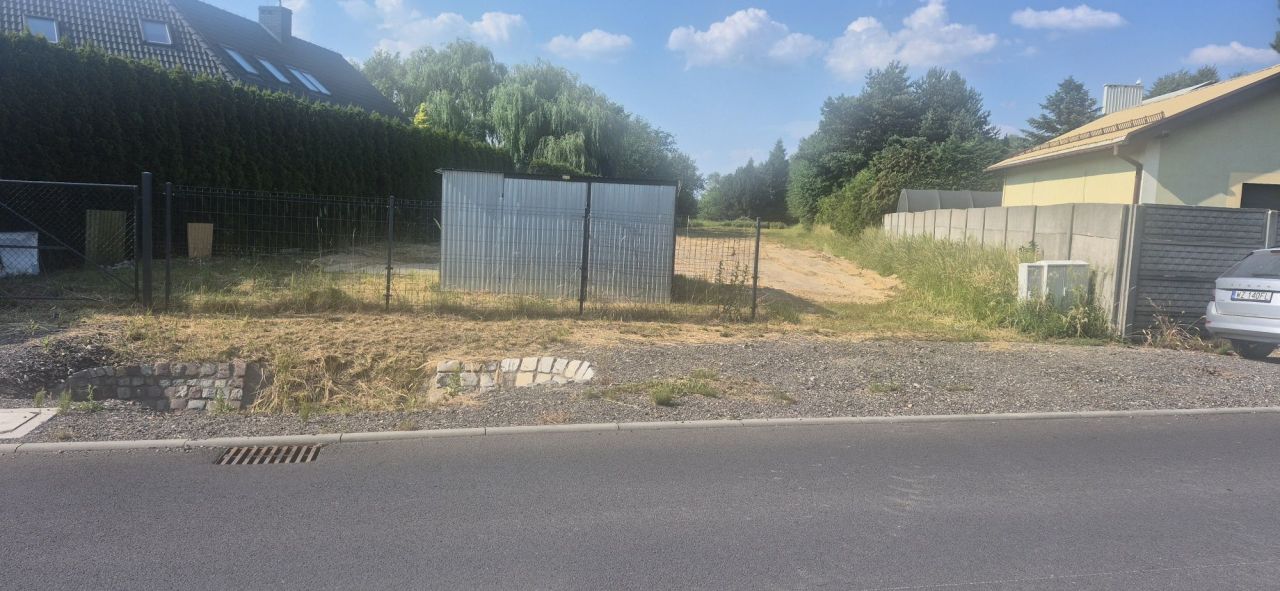 Działka budowlana Bobrowniki. Zdjęcie 1