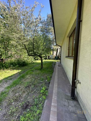 dom wolnostojący, 7 pokoi Łomianki, ul. Żywiczna. Zdjęcie 4