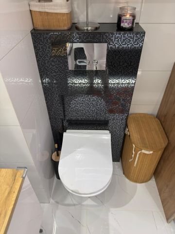 Mieszkanie 3-pokojowe Zamienie. Zdjęcie 14