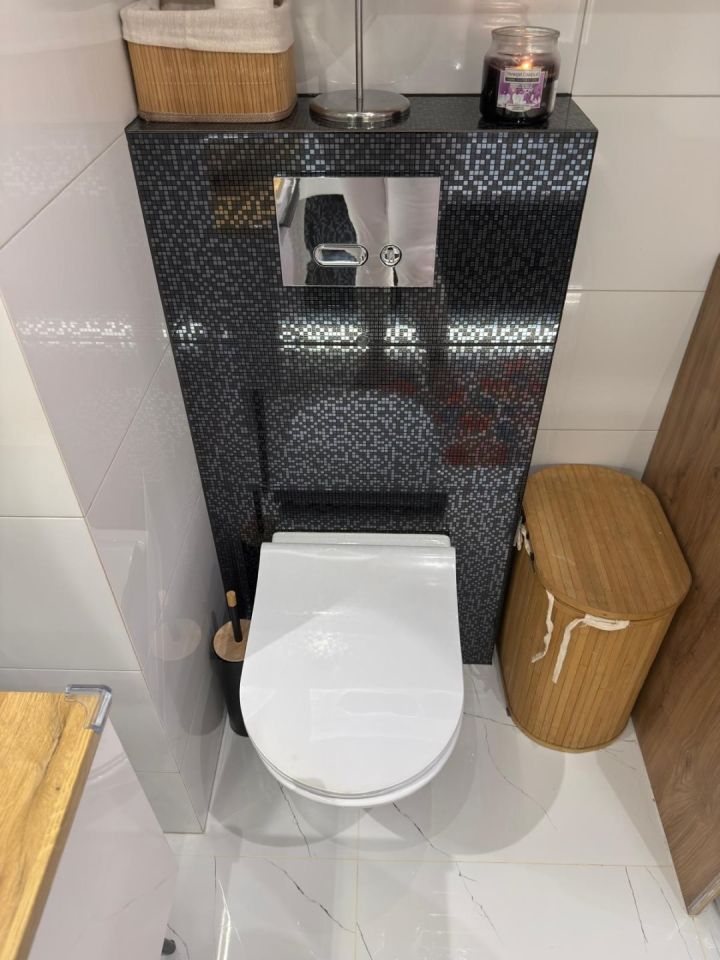 Mieszkanie 3-pokojowe Zamienie. Zdjęcie 14