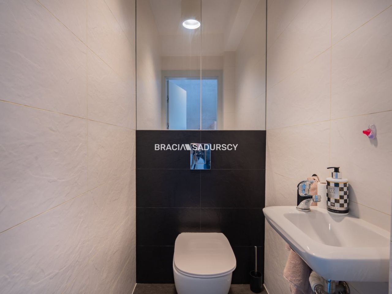 dom wolnostojący, 4 pokoje Kraków Dębniki, ul. Zakrzowiecka. Zdjęcie 8