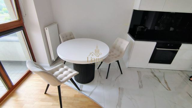 Mieszkanie 3-pokojowe Warszawa Mokotów, al. Wyścigowa. Zdjęcie 3