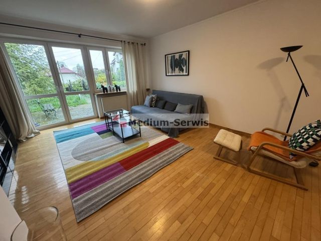 dom wolnostojący, 3 pokoje Kielce Białogon. Zdjęcie 3