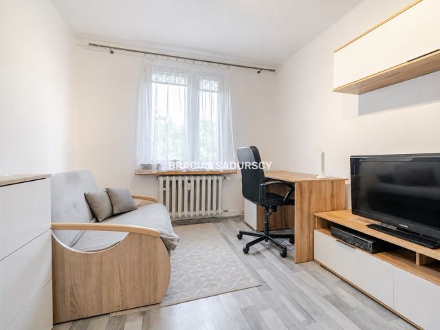 Mieszkanie 2-pokojowe Kraków Dębniki, ul. Komandosów. Zdjęcie 2