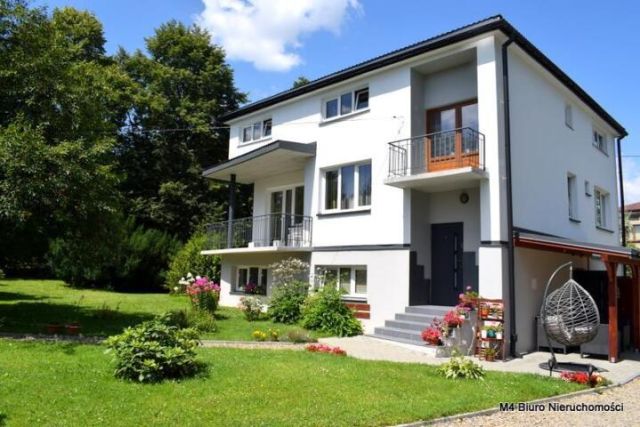 dom wolnostojący, 8 pokoi Krosno. Zdjęcie 1