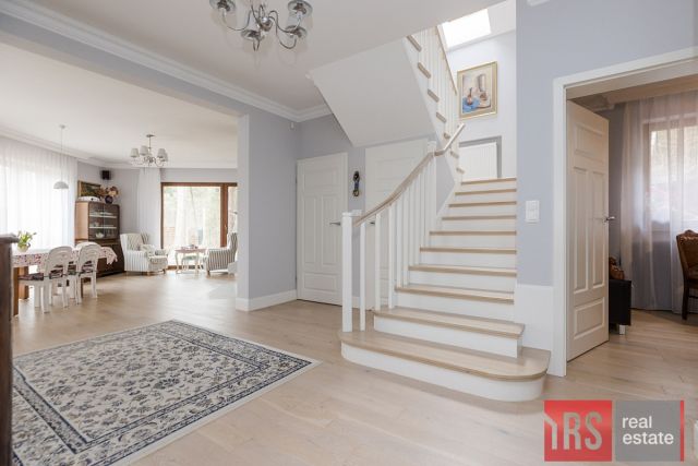 bliźniak, 5 pokoi Izabelin. Zdjęcie 2