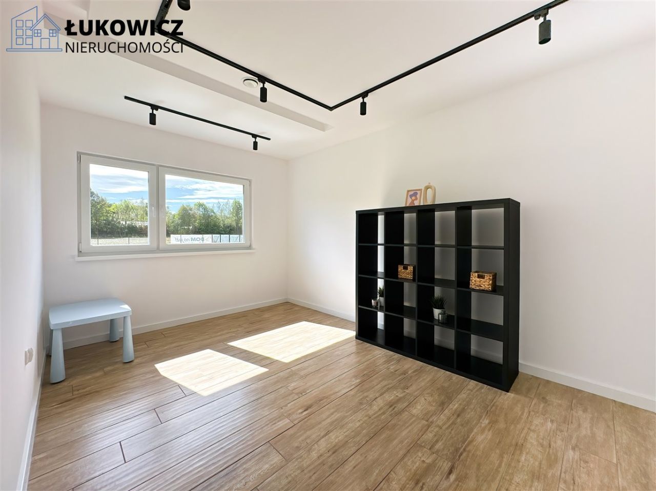 dom wolnostojący, 4 pokoje Pisarzowice. Zdjęcie 20