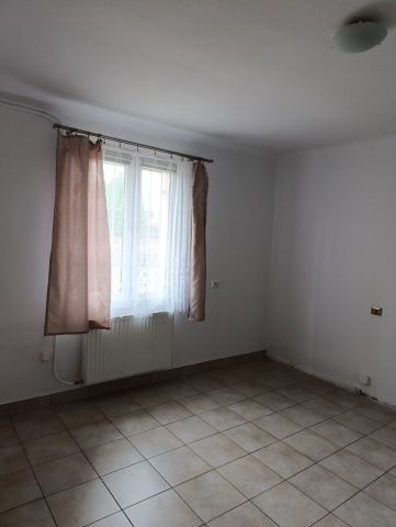 Lokal Radom Wośniki. Zdjęcie 1