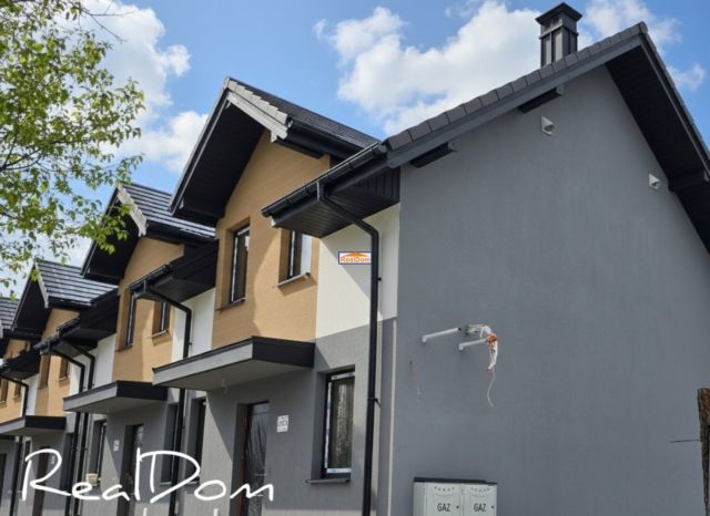 dom szeregowy, 4 pokoje Chrosna. Zdjęcie 1