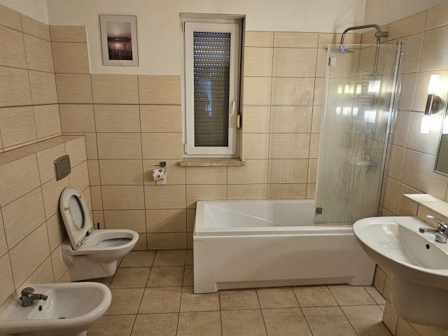 dom wolnostojący, 5 pokoi Brenno, ul. Leszczyńska. Zdjęcie 15