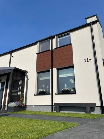 bliźniak, 5 pokoi Słupsk, ul. Mirosławy Mireckiej. Zdjęcie 1