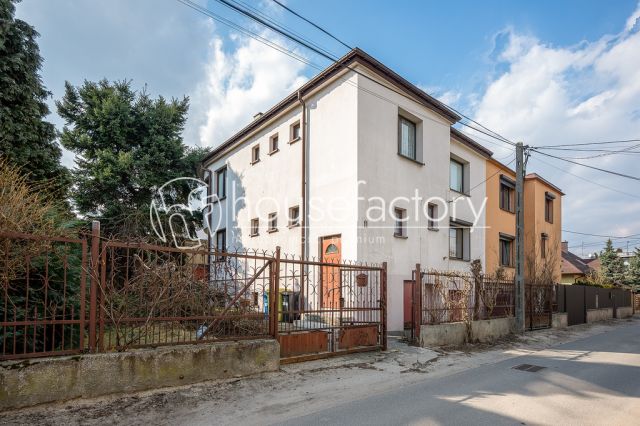 bliźniak, 4 pokoje Pabianice, ul. Czereśniowa. Zdjęcie 1