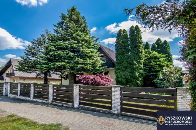 dom wolnostojący, 7 pokoi Biłgoraj. Zdjęcie 1