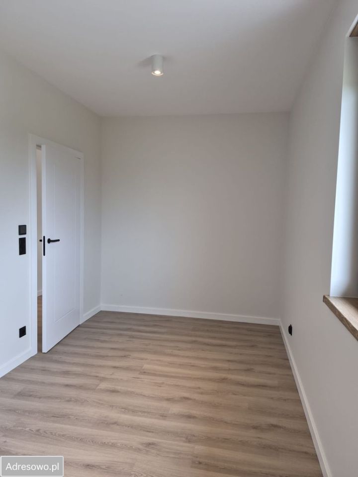 dom wolnostojący, 3 pokoje Wieniotowo. Zdjęcie 17