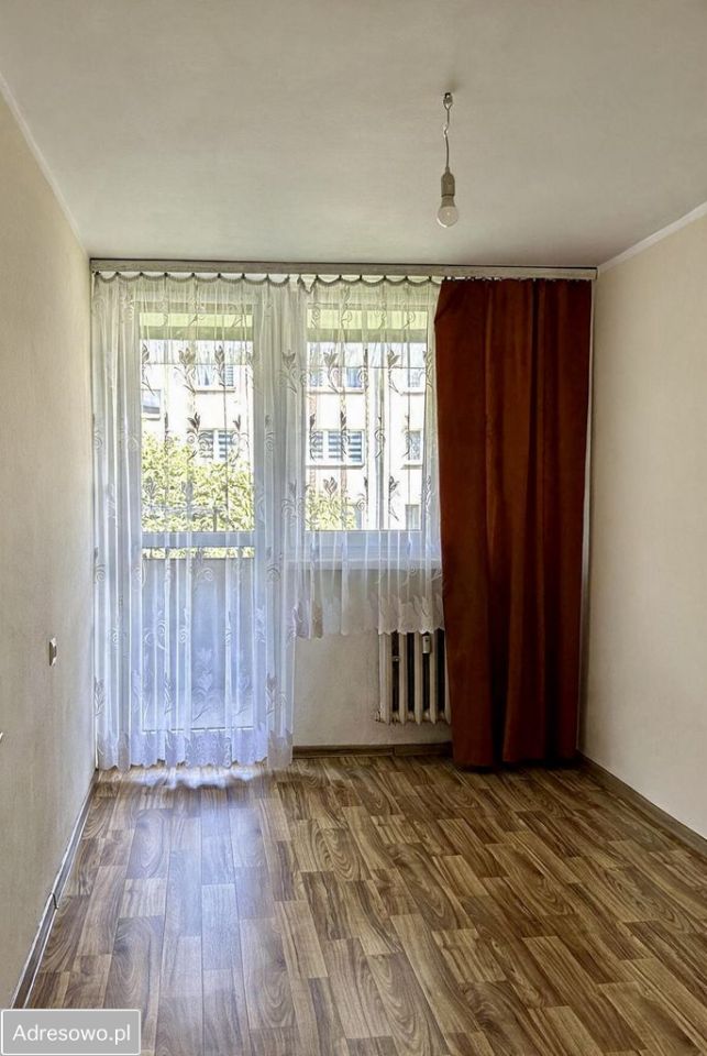 Mieszkanie 3-pokojowe Mikołów, os. Cypriana Kamila Norwida. Zdjęcie 4