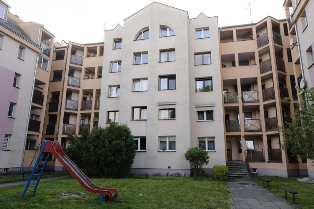 Strzelin, ul. św. Jana Mieszkanie - 3 pokoje - 85 m² - 3 piętro