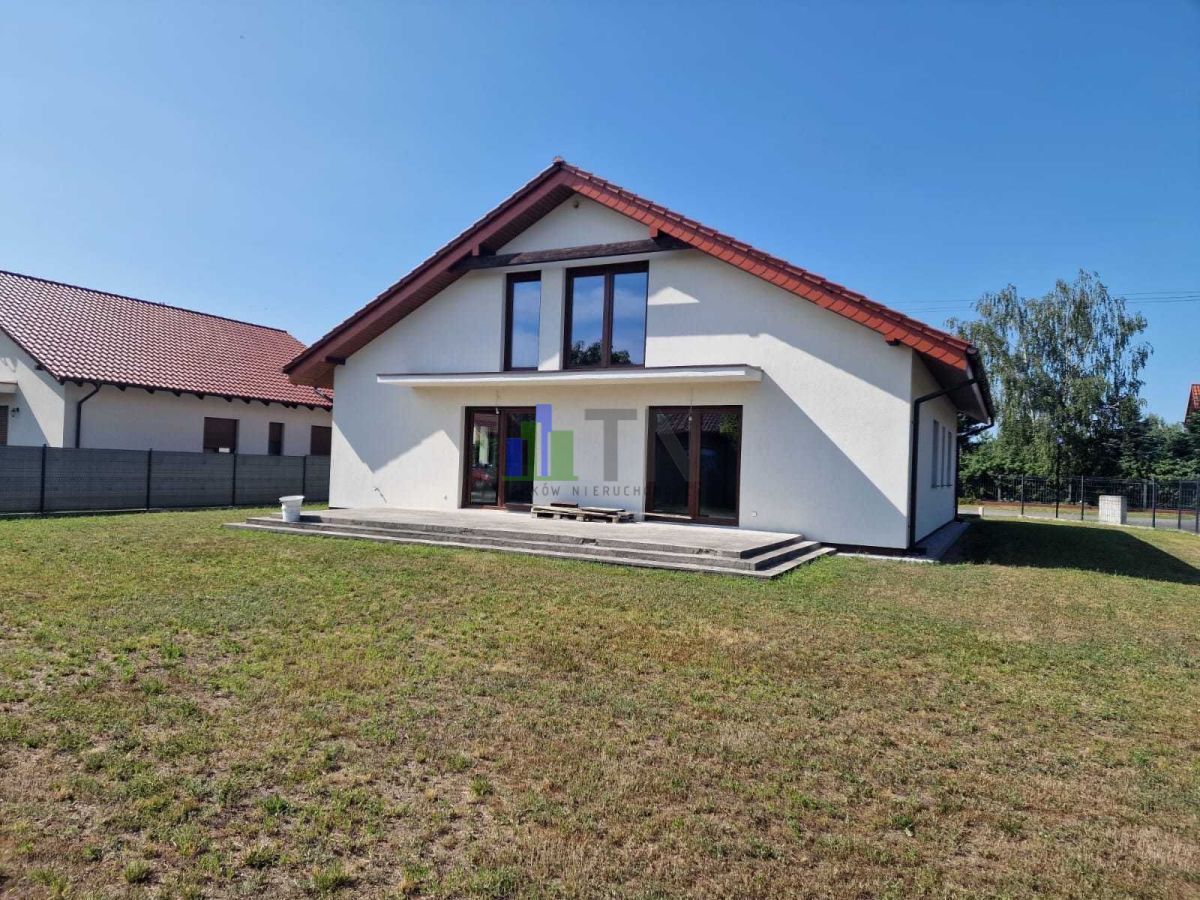 dom wolnostojący, 5 pokoi Chrząstawa Wielka. Zdjęcie 3