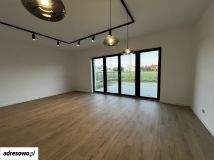 bliźniak, 6 pokoi Pisarzowice, ul. Tęczowa. Zdjęcie 2