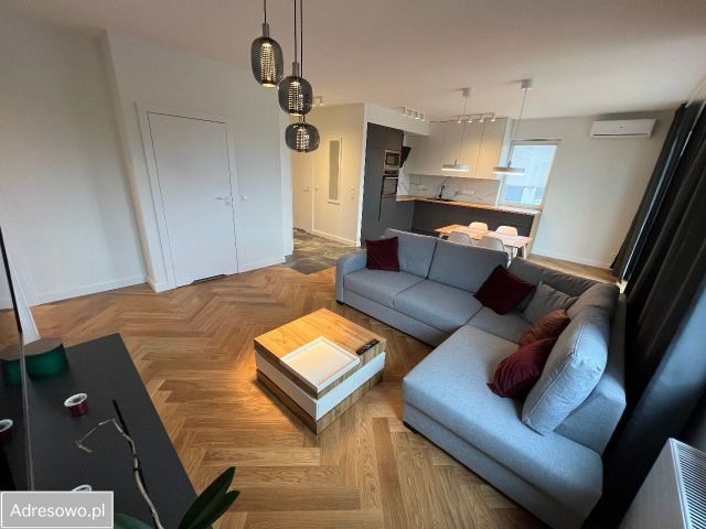 Mieszkanie 3-pokojowe Łódź Polesie, ul. Walerego Wróblewskiego. Zdjęcie 1